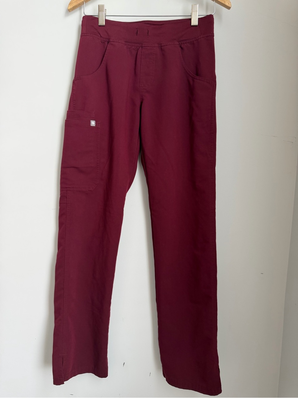 FIGS Burgundy Technical Collection Straight Leg Stretch Size XS